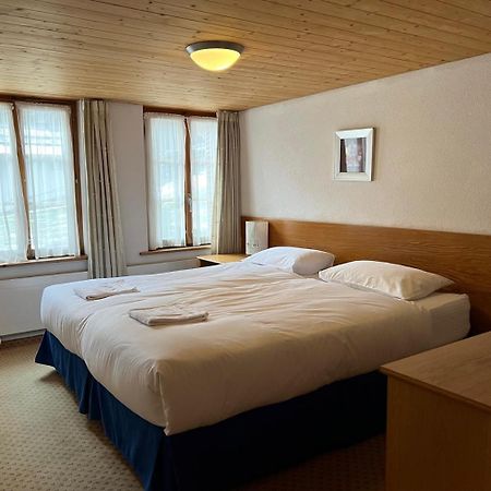샬레 로사 B&B 라우터브루넨 외부 사진