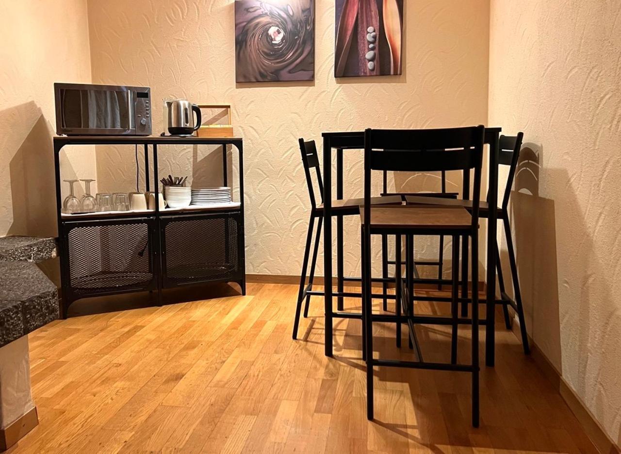 샬레 로사 B&B 라우터브루넨 외부 사진