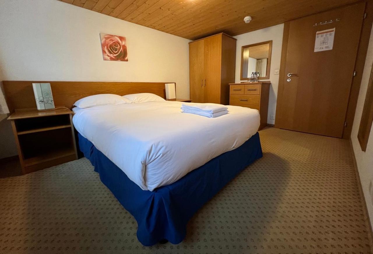 샬레 로사 B&B 라우터브루넨 외부 사진