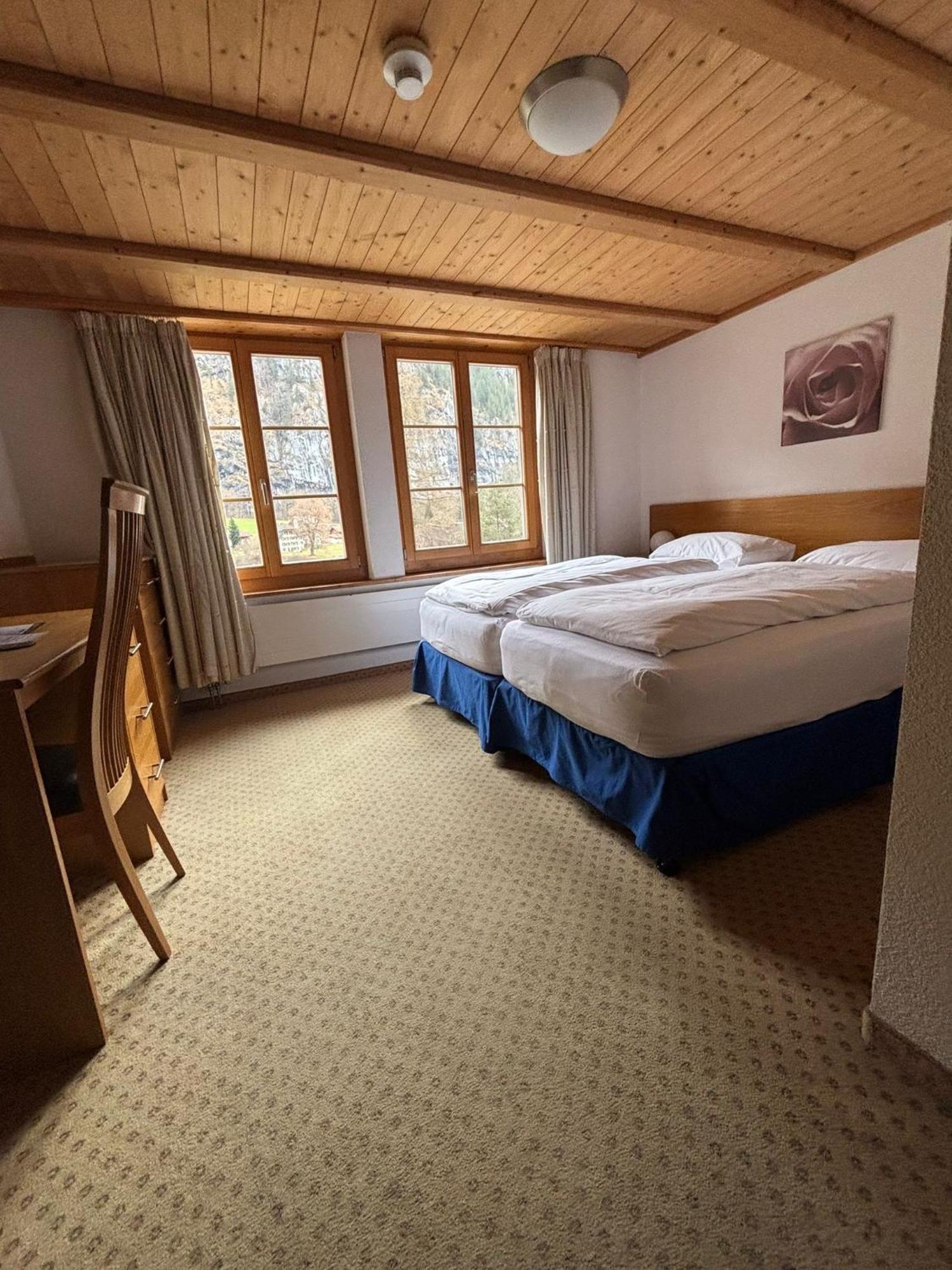 샬레 로사 B&B 라우터브루넨 외부 사진