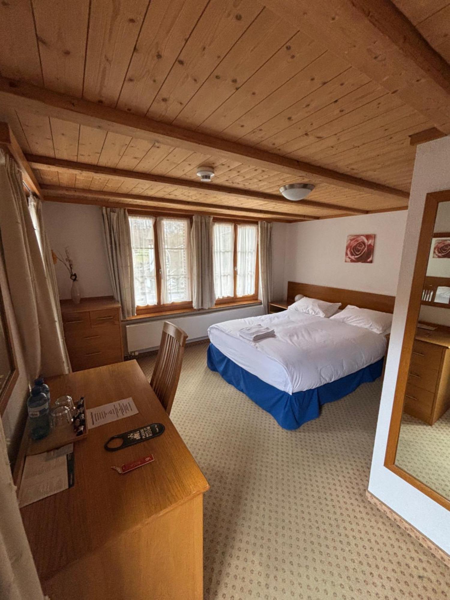 샬레 로사 B&B 라우터브루넨 외부 사진